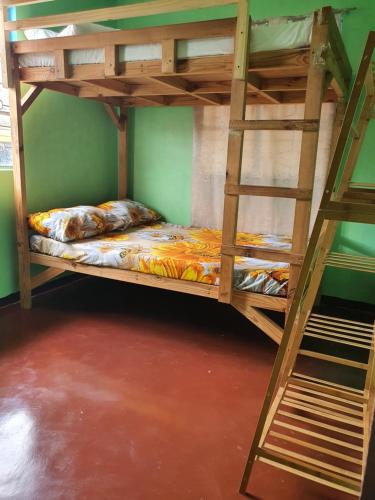 Adelle's Transient, spacious 3-bedroom homestay