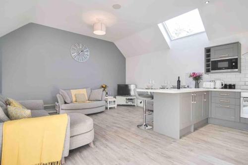 Hoxne Cottages - Poppy Cottage with private hot tub gîte à louer Strensall