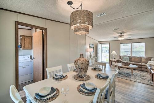 Sunny Waterfront Welaka Home with Private Dock! in East Palatka (FL)