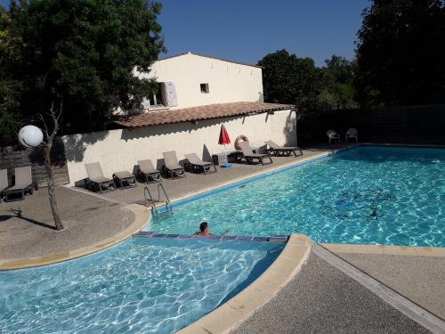 Camping International - image 12