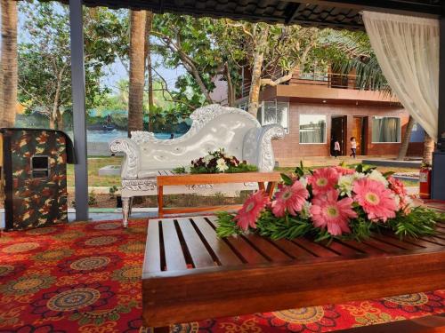 Vestabils, The Vibe Resort and home stay in Valiyaparamba