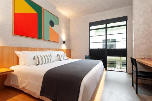 ChiCo Room Type - King Suite with Balcony