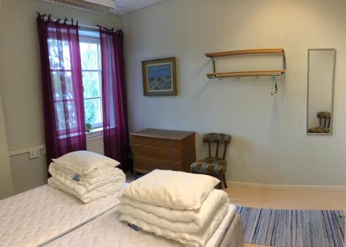 1 queen bed