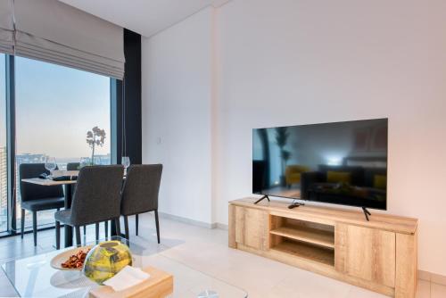 Maison Privee - Luxury, Spacious, Modern Near Burj Khalifa and Dubai Canal, Dubaj (fotografie 5)