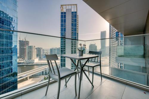 Maison Privee - Luxury, Spacious, Modern Near Burj Khalifa and Dubai Canal, Dubaj (fotografie 6)
