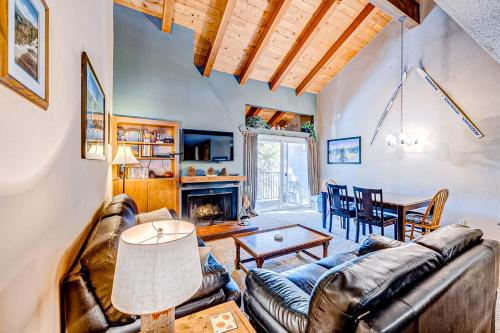 Lake Tahoe Leisure - Apartment - Carnelian Bay