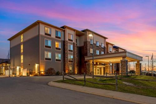 Best Western PLUS University Park Inn & Suites