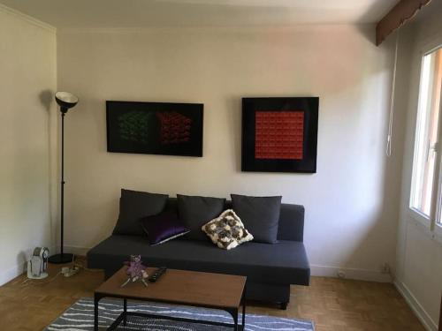 Superbe appartement, residence familiale, parking in Bourg-la-Reine
