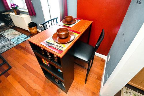 Modern Designed DTWN Condo with a 99 percent Walk Score in Atlanta, USA