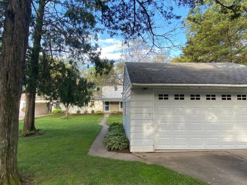 Breezeway Bay - Waterfront Full House