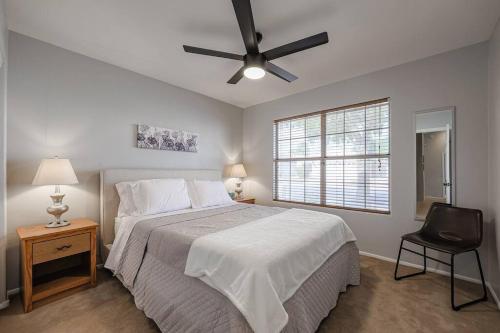 3bd Home near Scottsdale - Golf putting green in North Phoenix