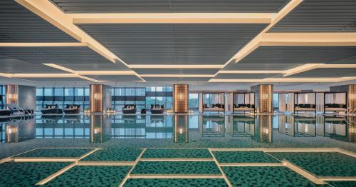 スイミングプール, Hualuxe Kunshan Huaqiao By IHG in 蘇州（スーヂョウ）