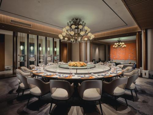 レストラン, Hualuxe Kunshan Huaqiao By IHG in 蘇州（スーヂョウ）