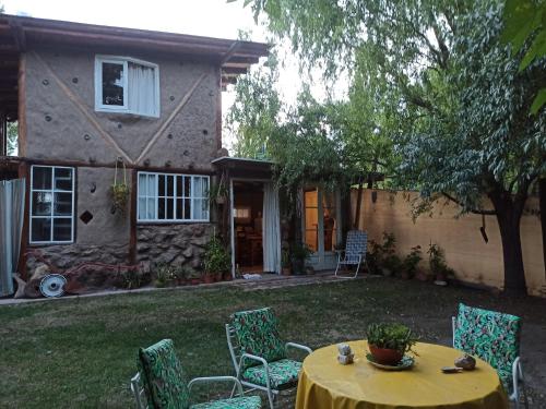 Hospedaje de Barro in La Consulta San Carlos Mendoza