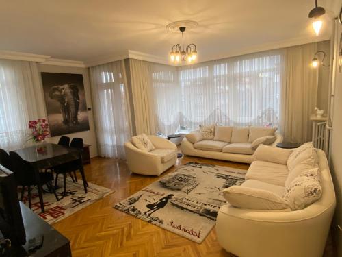 3 BEDROOMS 1 LIVING ROOM FURNISHED IN THE CENTER of ANKARA - Apartment - Ankara