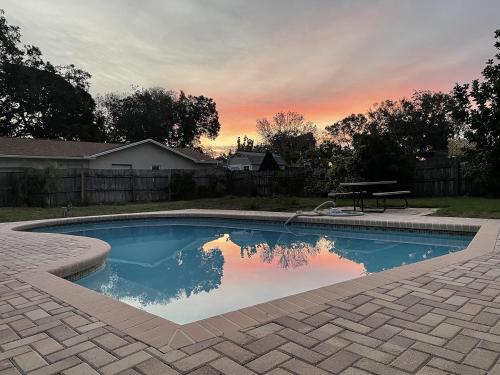 Dream Vacation Home w Heated Pool Close to Beaches Clearwater St Pete Sleeps 14 in Seminole, USA