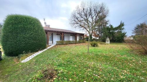 Maison "Le Pin" gîte à louer Lussac