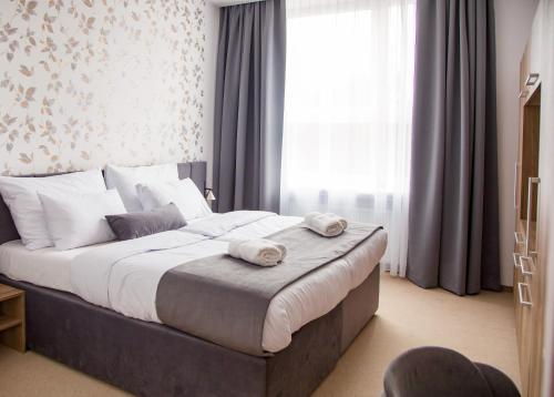 1 queen bed