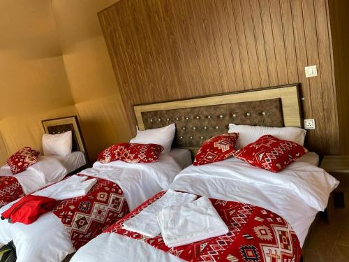 Deluxe Zimmer mit Kingsize-Bett