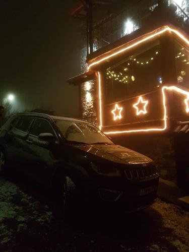 Rock Dandy Mountain House – Agios Athanasios, ND