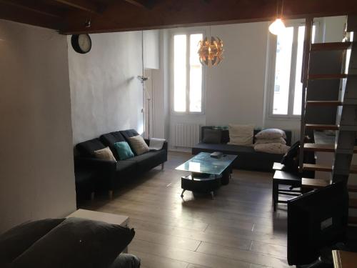 FLC, loft atypique CAMAS HYPER-CENTRE in District 05