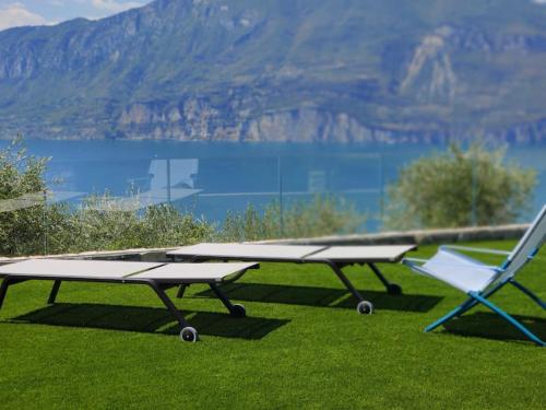 Villa Divina-APT Unica-Con piscina e vista lago