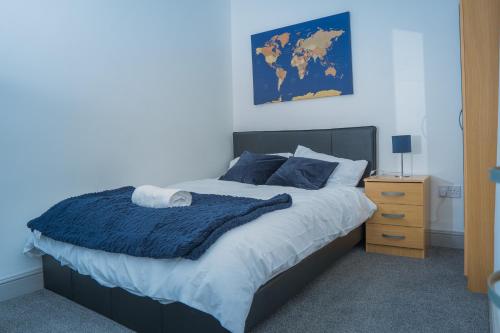 The Highfield Villa, 5 bedrooms, Northampton Centre, Sleeps 10