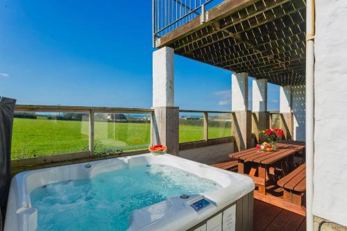 CROYDE VILLA SUNSEA 6 Bedrooms