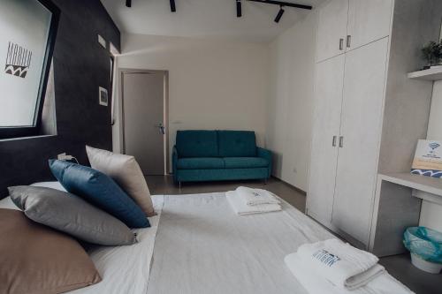 B&B Marilu Vacanze by MONHOLIDAY Room Type - Quadruple Room with Private Bathroom