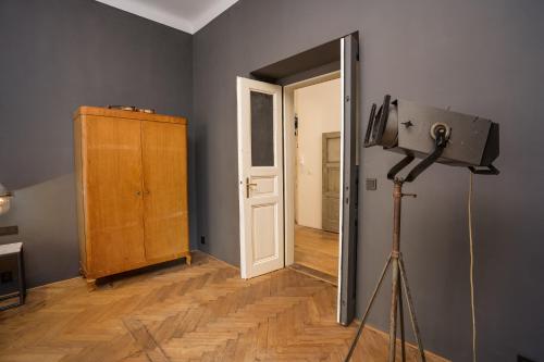 Prague Days - Family-friendly Apartment with Netflix in quiet Vinohrady - main image