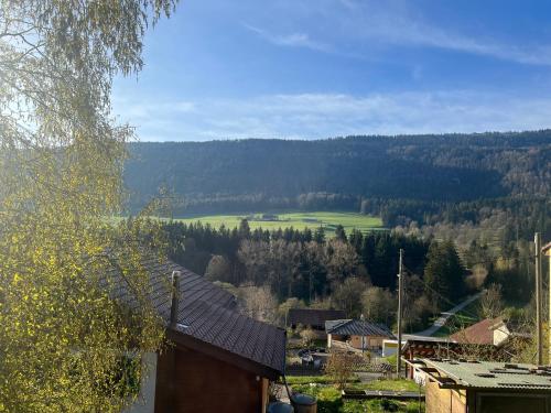 the Jad B&B in Cormoret, Schweiz