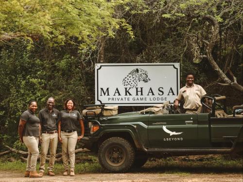 Entrance, Makhasa Private Game Lodge in Canelands