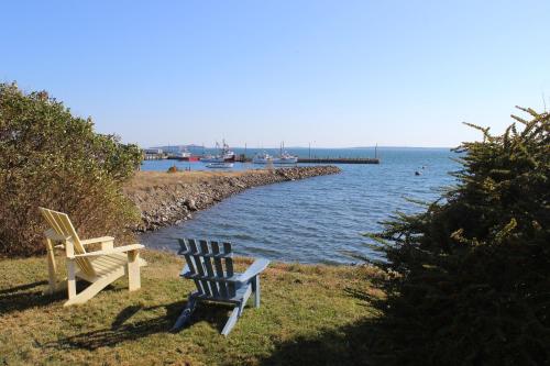 Skats, Compass Rose Heritage Inn in North Head (NB)