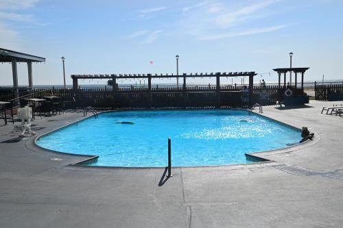 Quality Inn and Suites Oceanfront - image 8