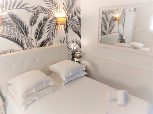 Budget Triple Room image 9