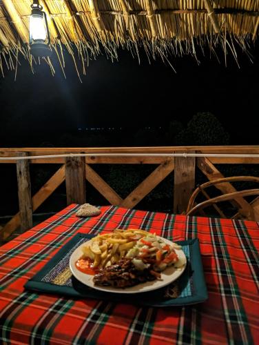 Restaurant, Mawe Mawili in Tanga