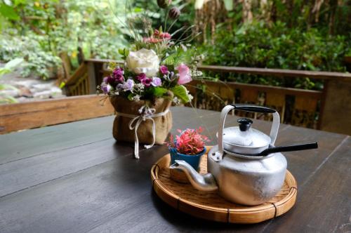 Forest Falls Garden Maerim Chiangmai