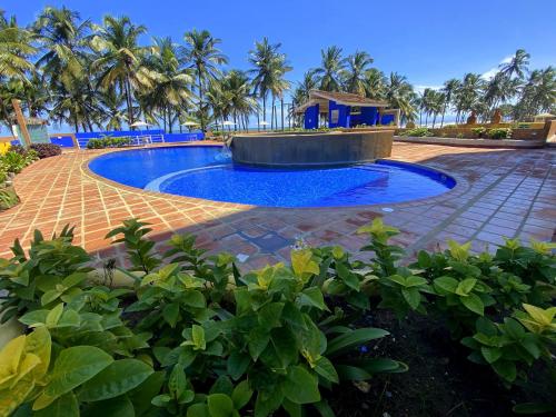 Swimming pool, PH con hermosa vista al mar! in Tucacas