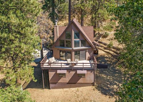 Hygge Haus Sequoia - Large Private Cabin w Views in Porterville (CA)