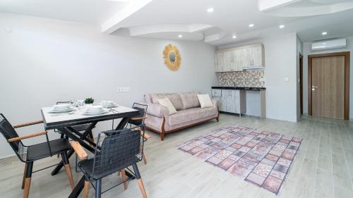 KUMBAĞ ŞEHRİ SARAY APART OTEL (KUMBAG SEHRI SARAY APART OTEL) in Kumbağ