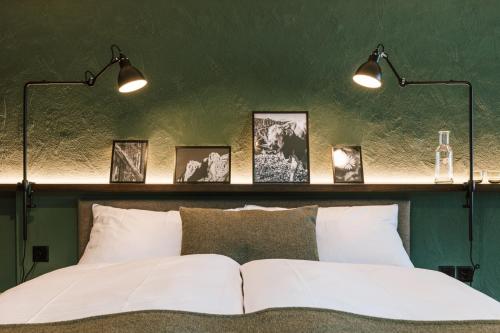 1 queen bed