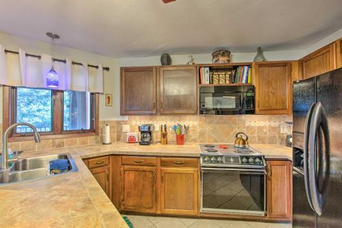 New Mexico Condo with Fireplace and Mountain View in Angel Fire, USA