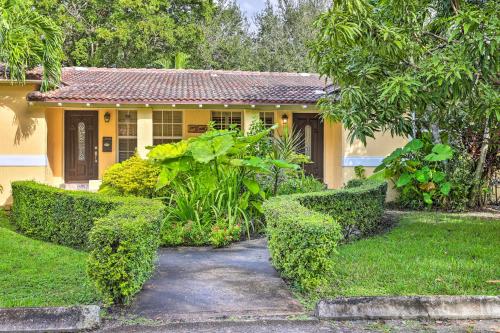 Biscayne Park Vacation Rental with Yard!