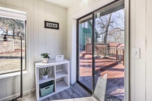 Lakefront Grove Cabin Near Fishing Dock and Pool