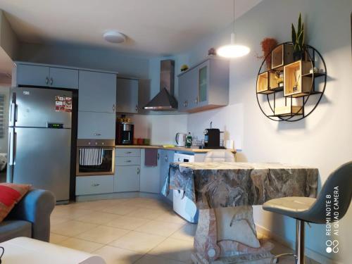 Apartment Amdar Village with garden עם ממ"ד in 埃拉特