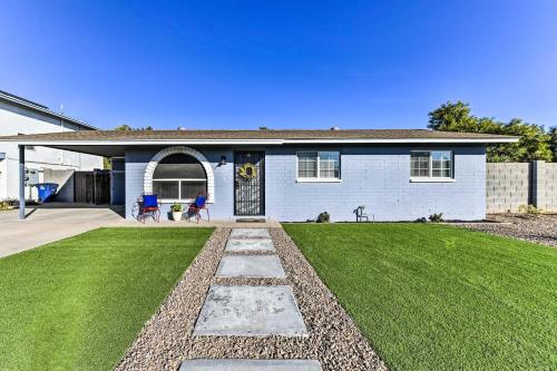 Downtown Gilbert Home with Fenced Yard and Fire Pit!