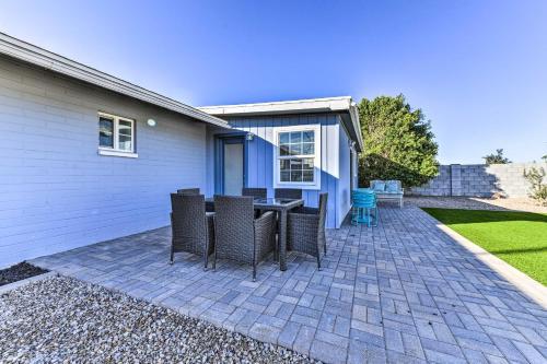 Downtown Gilbert Home with Fenced Yard and Fire Pit!