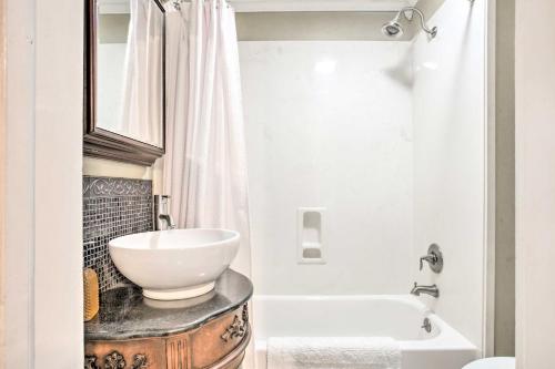 Welcoming Vacation Rental in Uptown NOLA