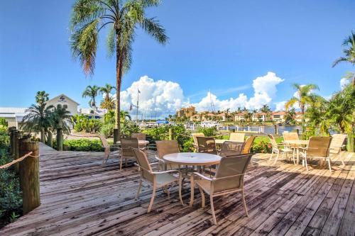 Resort-Style Condo with Pool 19 Miles to Fort Myers in Burnt Store Marina (FL)