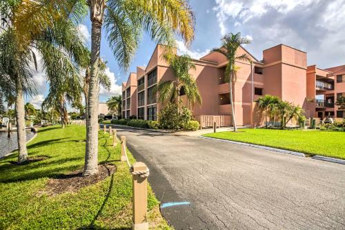 Resort-Style Condo with Pool 19 Miles to Fort Myers in Burnt Store Marina (FL)